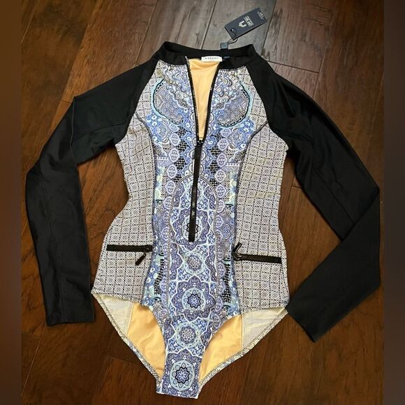 Cabana Life Midnight Marrakesh Unisuit One-Piece 50+UV Protection Size Small NWT - Picture 1 of 14